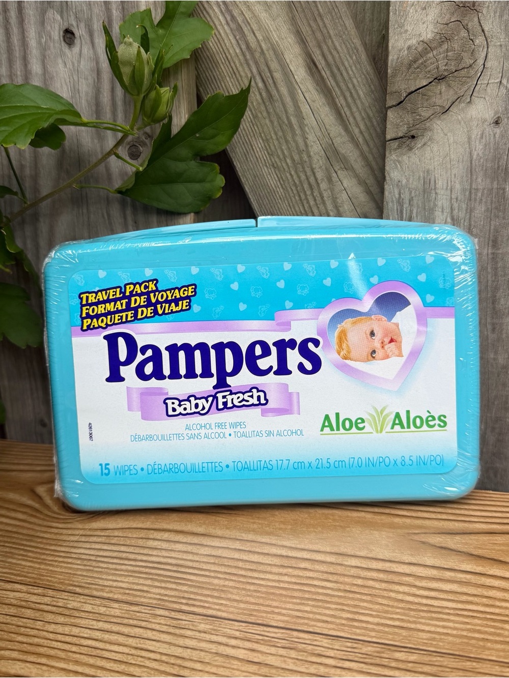 Vintage 1999 Pampers Sealed Travel Pack Aloe Baby Wipes In Reusable Container